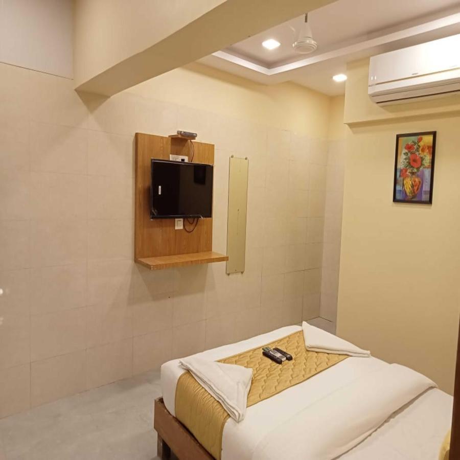 Hotel New Sarah Inn, Andheri West Mumbai Exterior photo